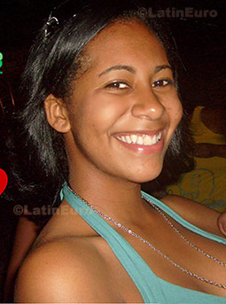 Date this attractive Brazil girl Jessica from Rio de Janeiro B71