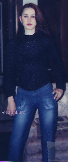Date this tall Brazil girl Renata from CURITIBA B7175
