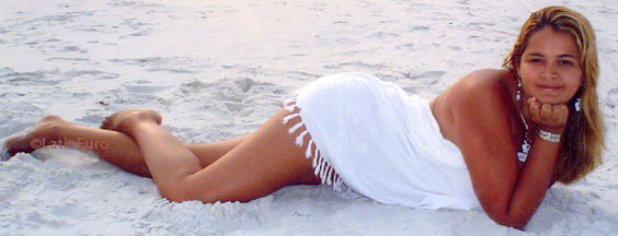 Date this nice looking Brazil girl Andreza from SAO PEDRO DA ALDEIA B7195