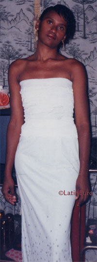 Date this stunning Brazil girl Cinda from SAO FRANCISCO B7200