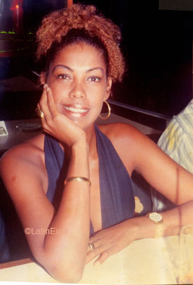 Date this athletic Brazil girl Lola from RIO DE JANEIRO B7280