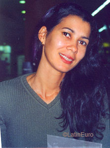 Date this voluptuous Brazil girl Magda from CAMBORIU B7331