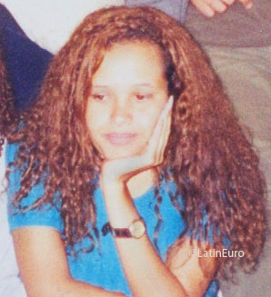 Date this stunning Brazil girl Andreza from BARUERI B7378