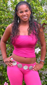 Date this happy Brazil girl Fernanda from SALVADOR B7394