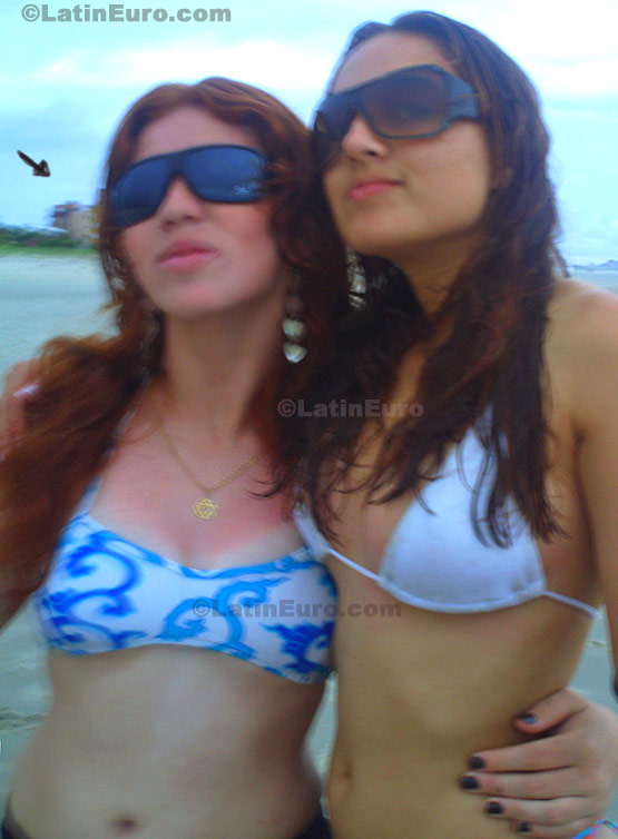 Date this attractive Brazil girl Dayane from Cascavel B75