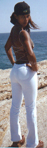 Date this lovely Brazil girl Rosana from JARDIM B7600