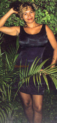 Date this hard body Brazil girl Maria from SAO GONCALO B7699