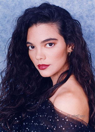 Date this lovely Brazil girl Liziane from MACEIO B7794