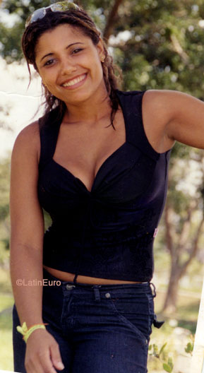 Date this lovely Brazil girl Leda from ITABUNA B7974