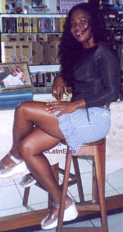 Date this attractive Brazil girl Jacilia from SALVADOR B7976