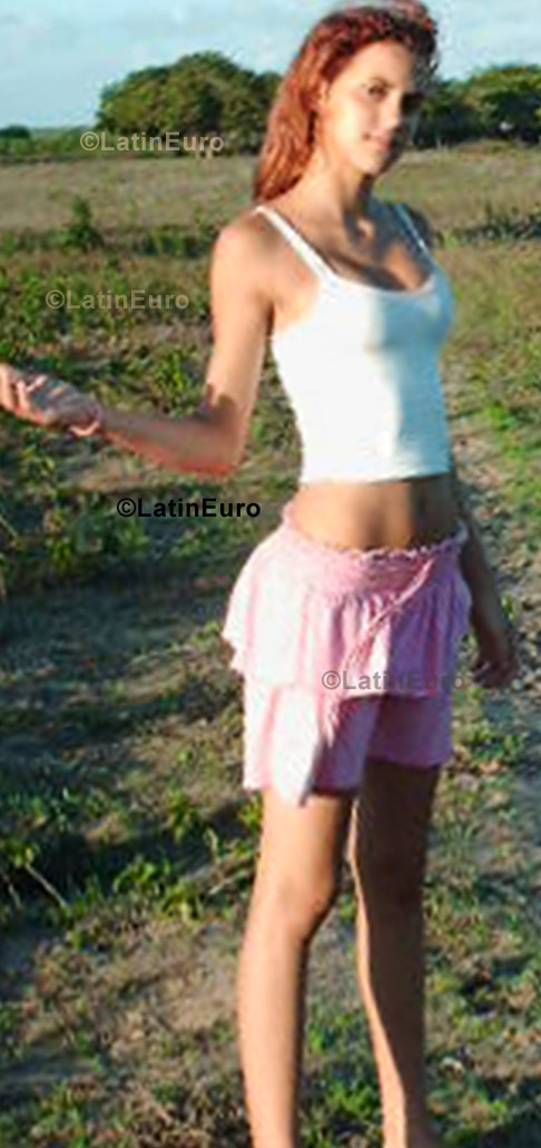 Date this stunning Brazil girl Janyelli from Sao Paulo B803