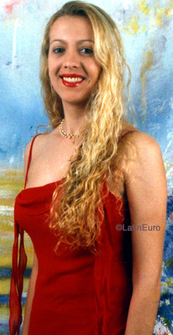 Date this voluptuous Brazil girl Denise from PORTO ALEGRE B8137