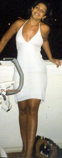 Date this tall Brazil girl Flavia from CAXAMBU B8140