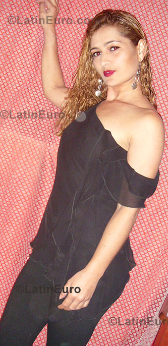 Date this charming Brazil girl Cristeane from Ribeirao Das Neves B823