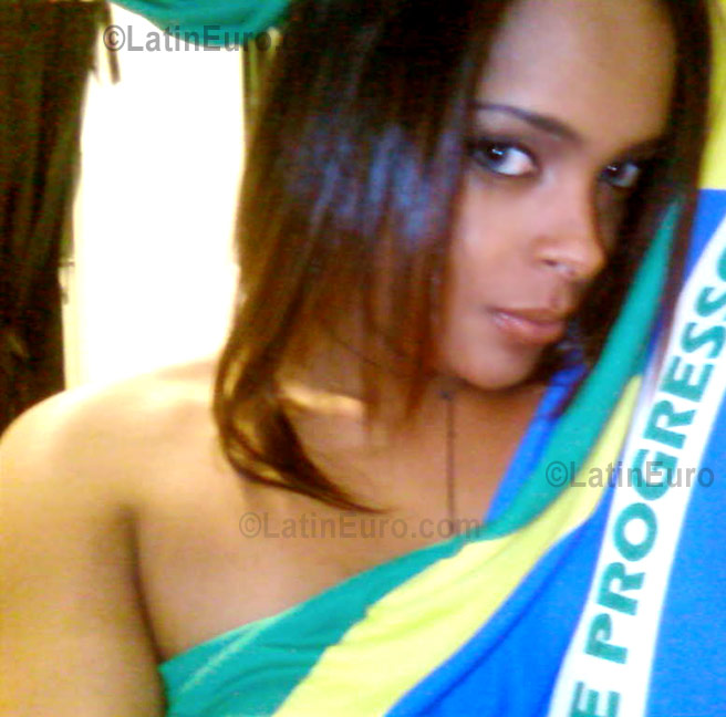 Date this fun Brazil girl Angel from Sao Paulo B827