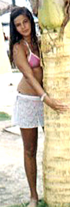 Date this attractive Brazil girl Hosana from ITABUNA B8298