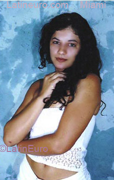 Date this hard body Brazil girl Vanessa from CAMPO GRANDE B8307