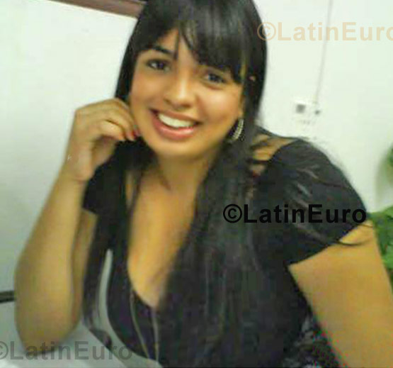 Date this sultry Brazil girl Bruna from Sorocaba B832