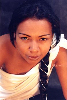 Date this sultry Brazil girl Flavia from  B8345