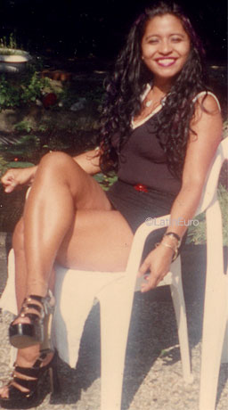 Date this tall Brazil girl Fatima from ANANINDEUA B8358