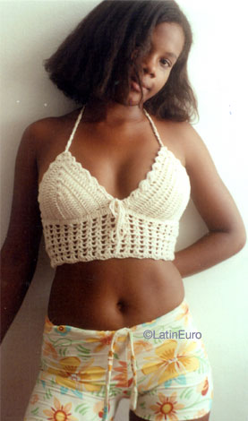 Date this foxy Brazil girl Andrea from  B8362