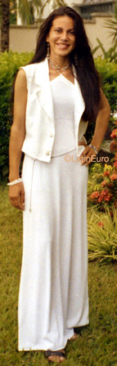 Date this tall Brazil girl Claudia from NANUQUE B8410