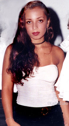 Date this georgeous Brazil girl Carcia from COLATINA B8487
