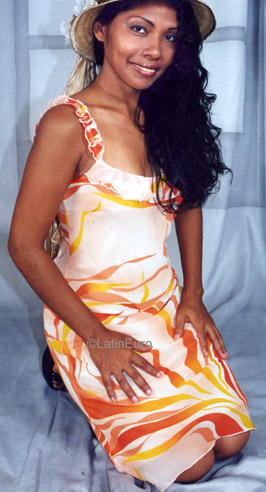 Date this exotic Brazil girl Alexandrina from CAMPO GRANDE B8587