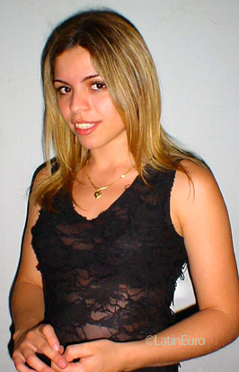 Date this fun Brazil girl Adriana from CAMPINAS B8787