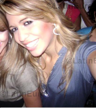 Date this funny Brazil girl Layana from Ilha Solteira B894