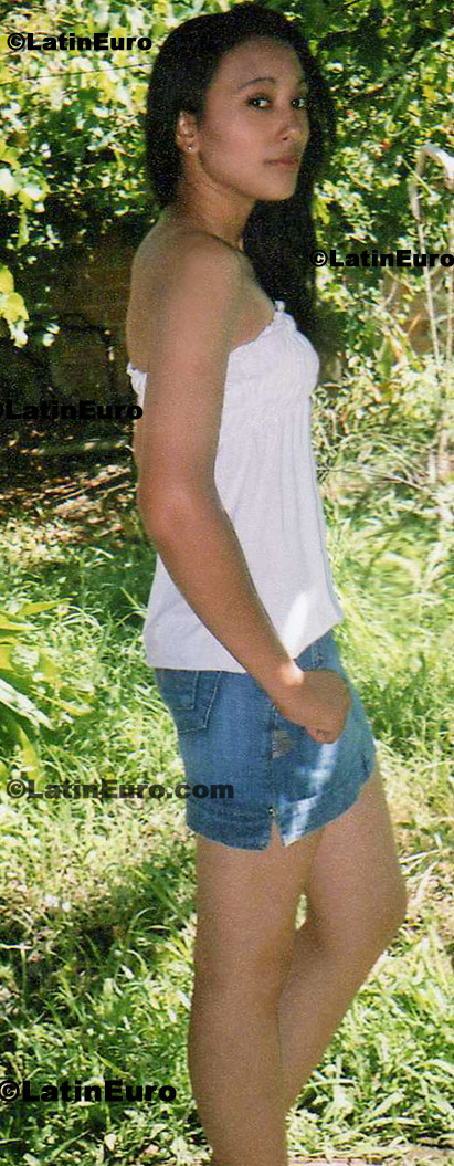 Date this passionate Brazil girl Mariely from Uruguaiana B8
