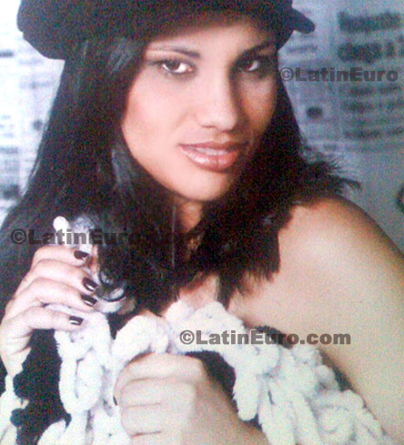 Date this happy Brazil girl Juscineide from Rio de Janeiro B94