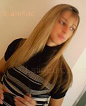 Date this happy Brazil girl Rita from Sao Paulo B976