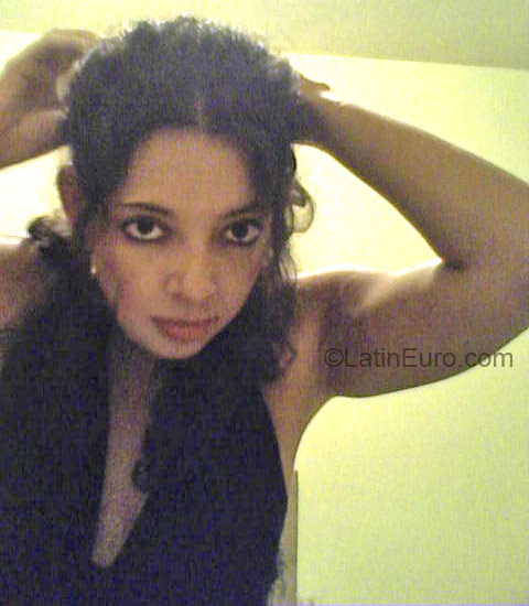 Date this young Colombia girl Eliana from Cali C7900