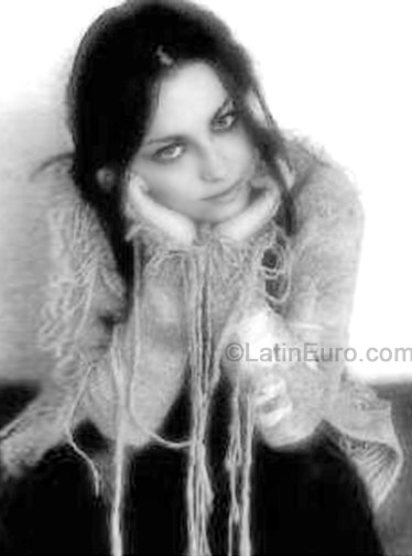 Date this foxy Colombia girl Luz from  C7916