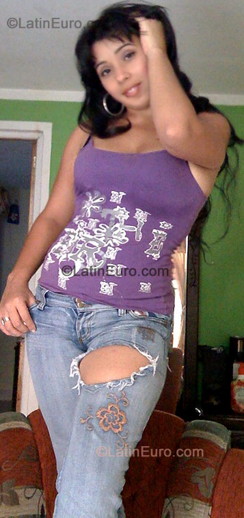 Date this young Colombia girl Yurany from Medellin C7943