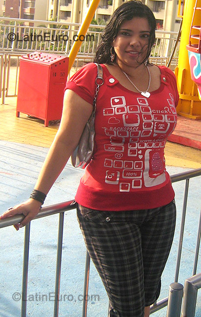 Date this cute Colombia girl Luisa from Barranquilla C7961