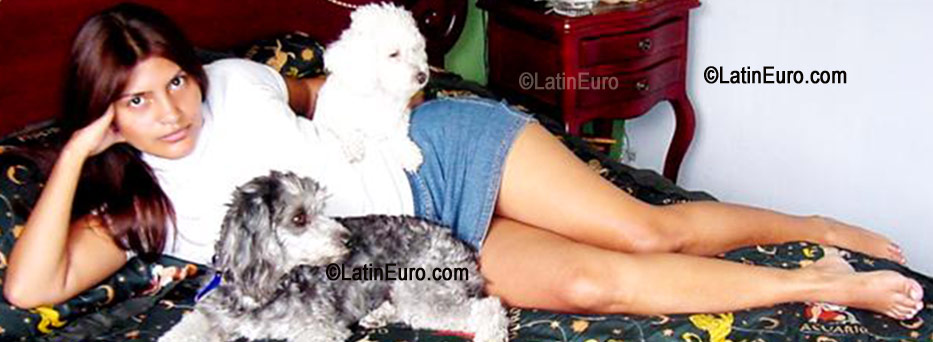 Date this fun Colombia girl Nnicolle from Manizales C8071