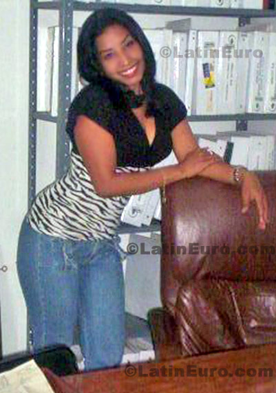 Date this young Colombia girl Socorro from Barranquilla C8092