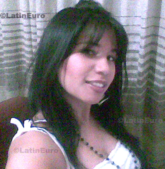 Date this georgeous Colombia girl Camila from Bogota C8259
