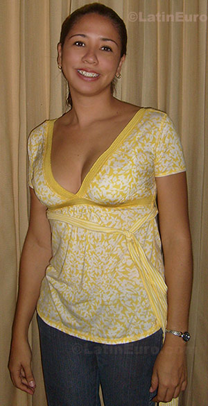 Date this stunning Colombia girl Karina from Barranquilla C8346