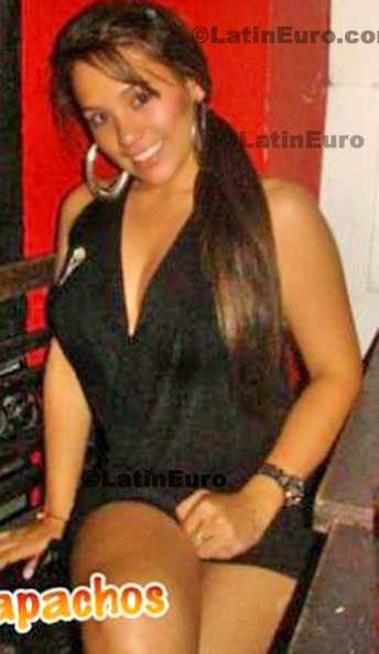 Date this funny Colombia girl Nikoll from Villavicencio C8385