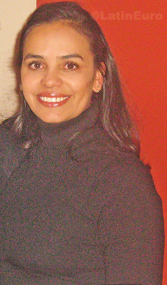 Date this delightful Colombia girl Sandra-Col from Bogota C8401