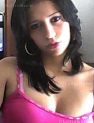 Date this georgeous Colombia girl Yency from Medellin C8460