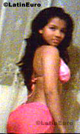 Date this hard body Colombia girl Claudia from Medellin C8461