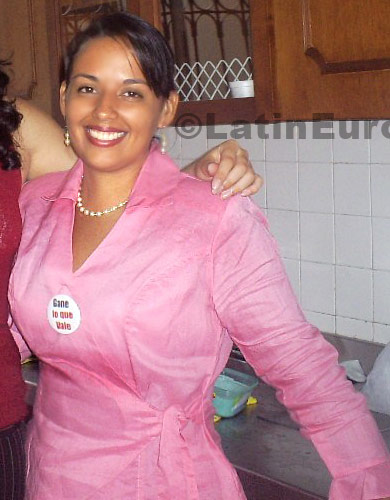 Date this foxy Colombia girl Klaudeh from  C8542