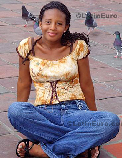 Date this exotic Colombia girl Liliana from Cali C8585
