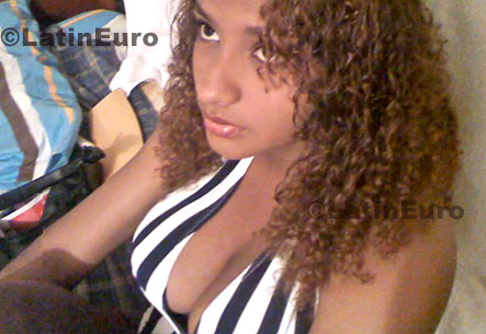 Date this sensual Colombia girl Sandra- from Cali C8624