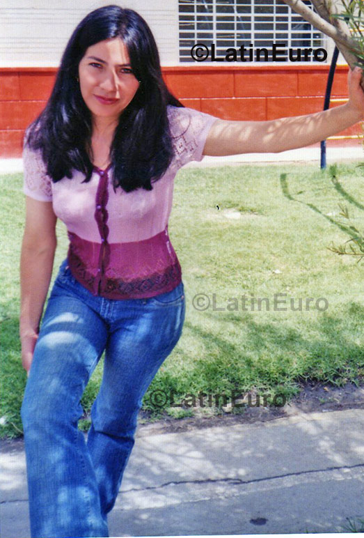 Date this georgeous Colombia girl Mireya from Bogota C8657