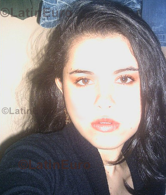 Date this delightful Colombia girl Mayra from  C8669